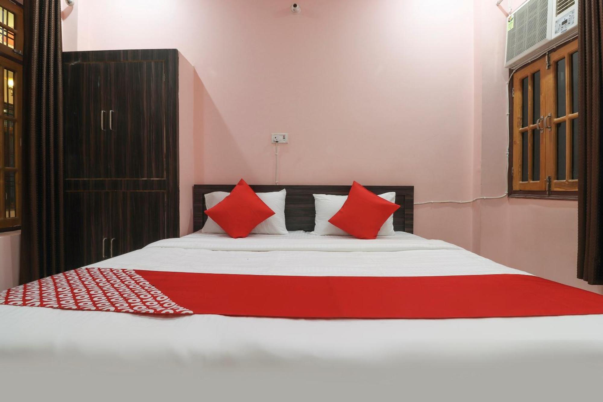 Oyo Hotel Aryan Galaxy Bhauli Exterior photo